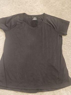 tek gear Black Short Sleeve V-Neck Performance Tee
